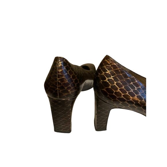 STUART WEITZMAN – Embossed Leather Block Heels (Sz 8.5) - Picture 2 of 5